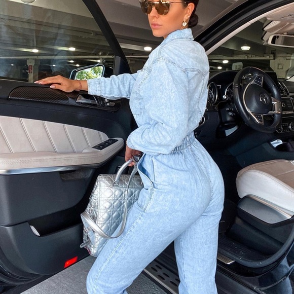 Bershka Bleached denim Jumpsuit with front zipper long sleeves - Picture 3 of 16